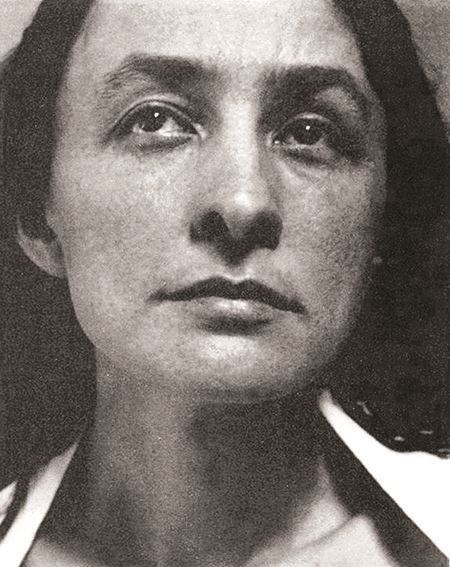 Georgia O’Keeffe female artist