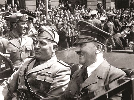 Benito Mussolini with Adolf Hitler in 1940